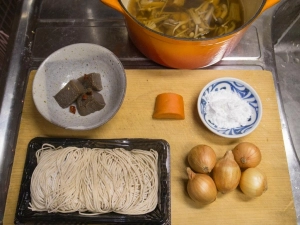蕎麦、ペコロス、きのこ汁、片栗粉