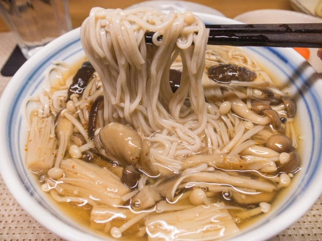 きのこ蕎麦