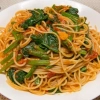 ほうれん草のトマトソースパスタ