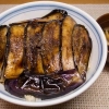茄子丼とぶなしめじのお吸い物