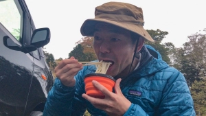 登山口でうどん２