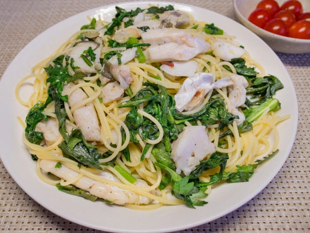 鱈と春菊のパスタ