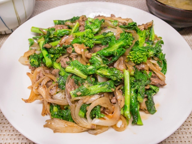菜の花と牛肉の炒めもの
