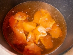 鶏胸肉を煮る
