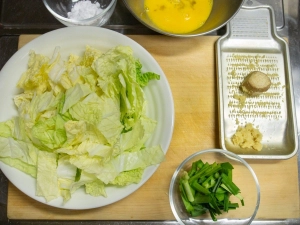 白菜はざく切りにする