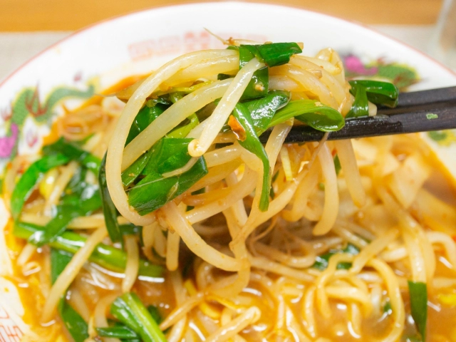 ニラともやしのピリ辛味噌ラーメン１