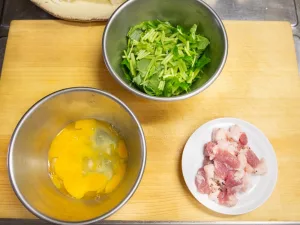 三つ葉は刻む