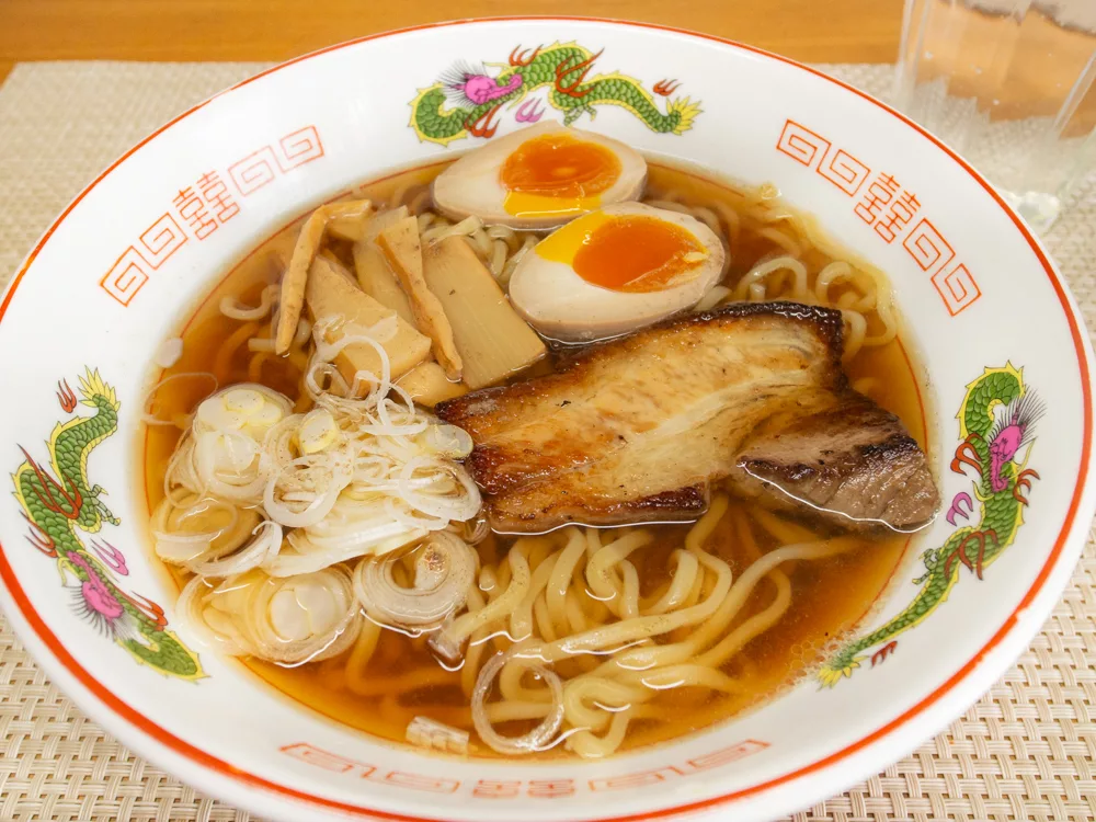 煮豚チャーシューと味玉入り醤油ラーメン | Run to be sober