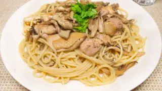 鶏と舞茸のパスタ