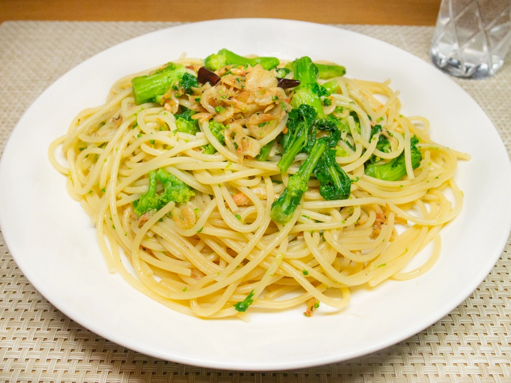 桜エビと菜の花のパスタ Run To Be Sober