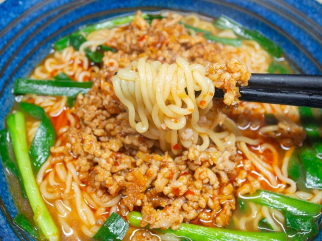 サッポロ一番みそラーメン旨辛 Run To Be Sober サッポロ一番みそラーメン旨辛 Run To Be Sober