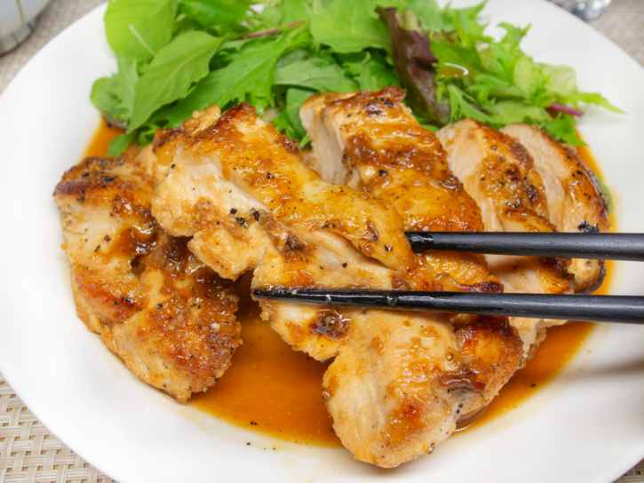 柔らかいガーリックレモンチキンストリップのレシピ