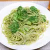 蒸しブロッコリーとツナのバジルソースパスタ