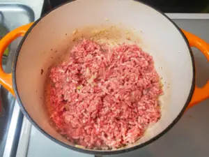 挽肉を加える