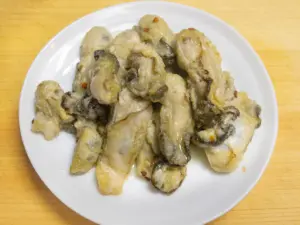 牡蠣がふくらんだら取り出す