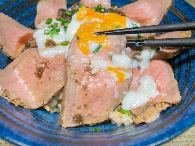 ローストビーフ丼１