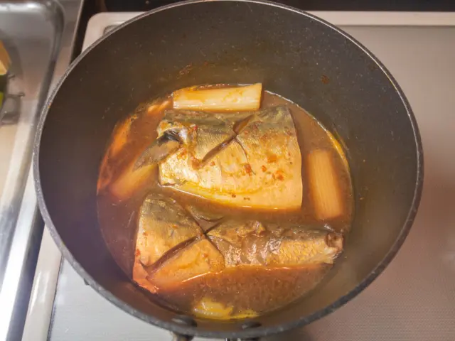 サバのピリ辛にんにく味噌煮 Run To Be Sober