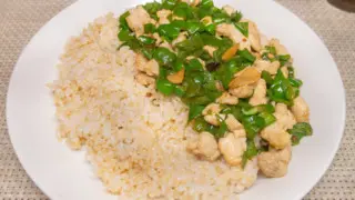 鶏胸肉とピーマンのガパオ風ライス
