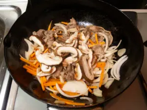 椎茸を加える