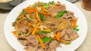 牛肉と春雨の肉野菜炒め