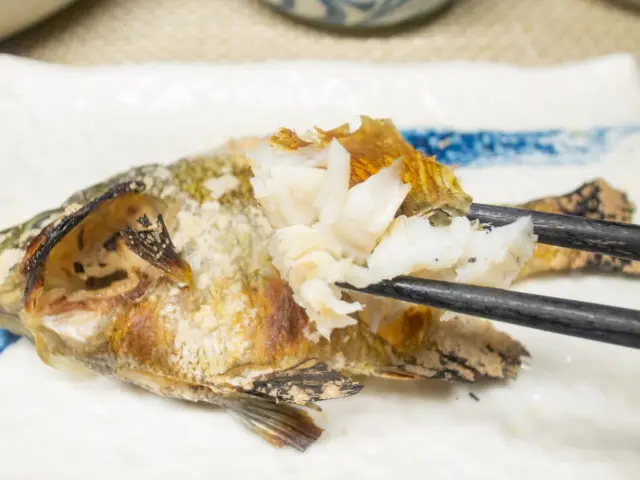 ブルーギルの塩焼き１