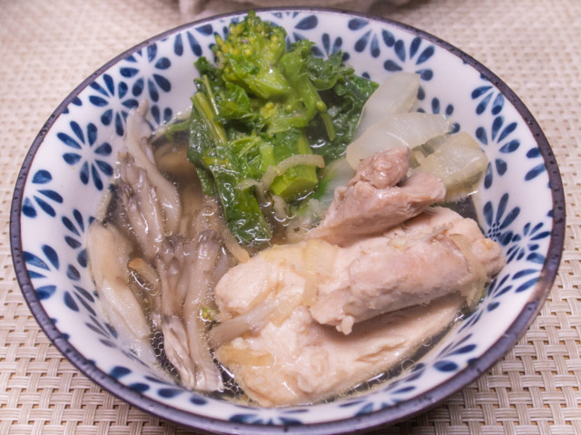 鶏と舞茸の塩鍋１