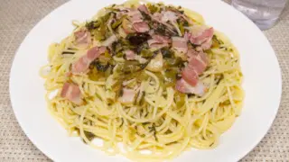 高菜とベーコンのパスタ