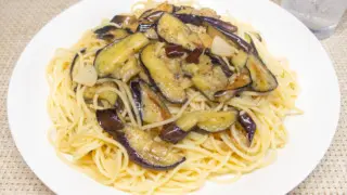 茄子とアンチョビのパスタ