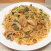 鶏ときのこ三種のパスタ