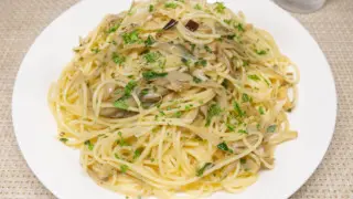 ごぼうとアンチョビのパスタ