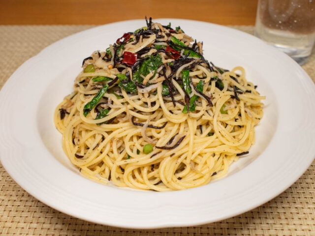 ひじきとちりめんじゃこのパスタ