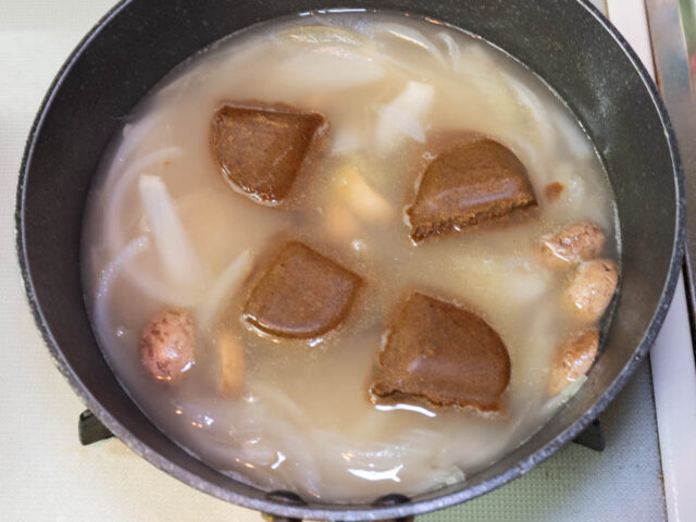 カレールーを加えた写真