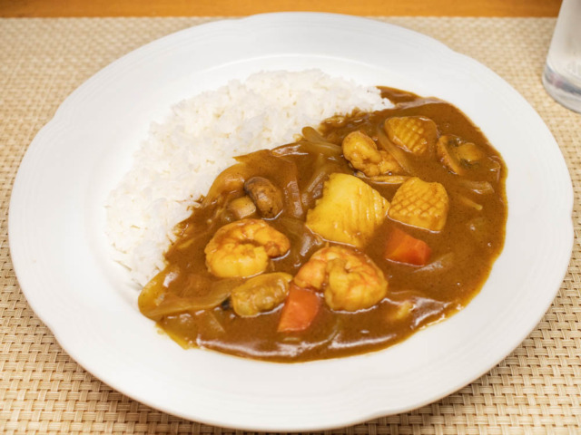 夏だ！海だ！🏝️ シーフードカレー
