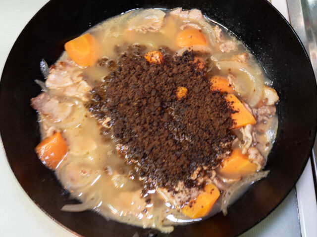 カレールーを加えた写真