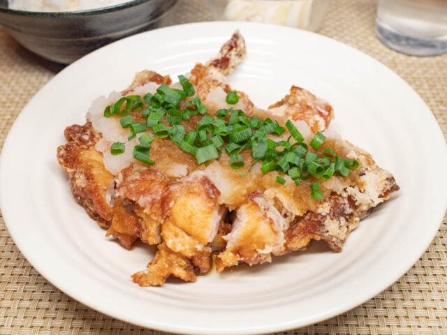 鶏もも一枚の竜田揚げ