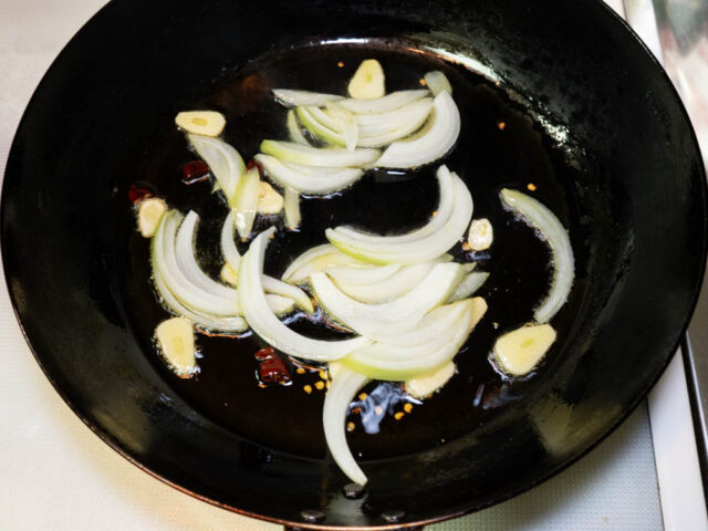 玉ねぎを加えた写真