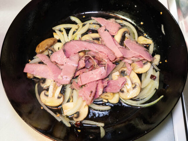 パストラミを加えた写真