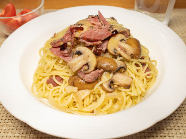パストラミとマッシュルームのパスタ