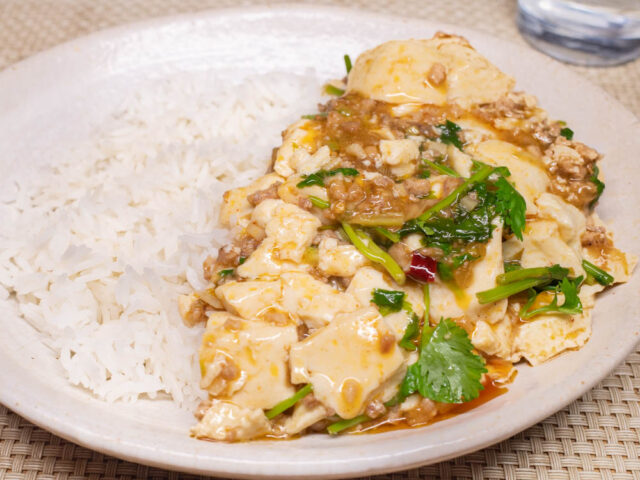 トムヤム麻婆豆腐ライス