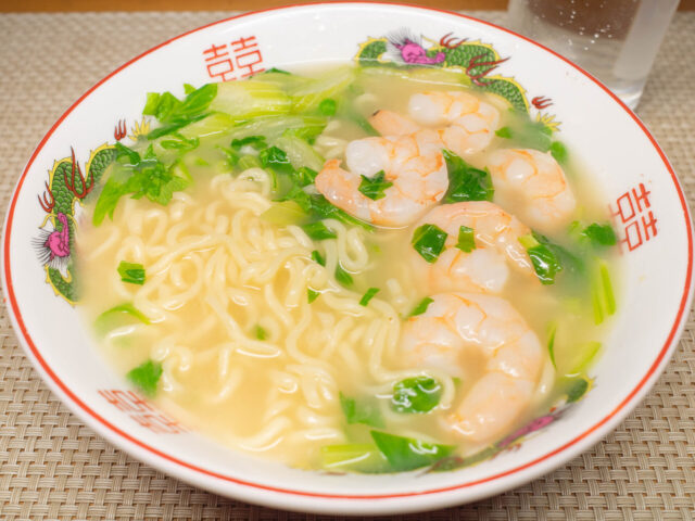 エビとセロリのラーメン