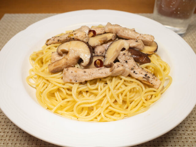 豚ロースと椎茸のパスタ