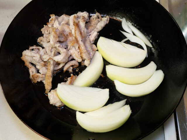 玉ねぎを加えた写真