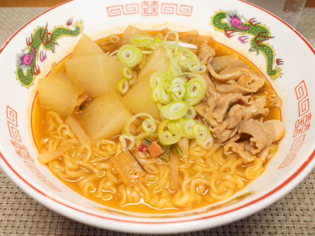 乱切り大根の辛ラーメン