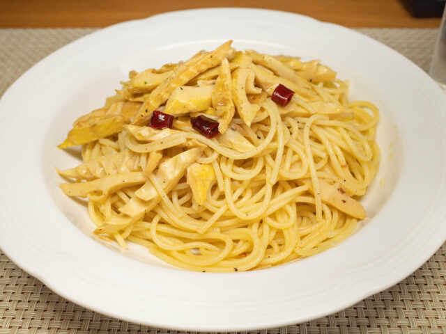 タケノコとアンチョビのパスタ