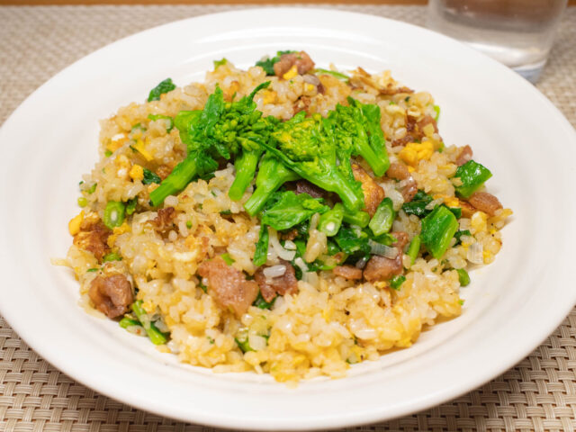 菜の花と豚バラのチャーハン