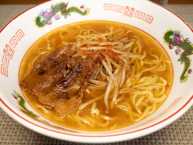 ピリ辛豚もやし味噌ラーメン