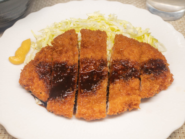 薄いトンカツ